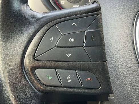 Used 2023 Dodge Charger SXT image 22