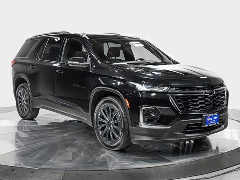 Used 2023 Chevrolet Traverse RS image 10