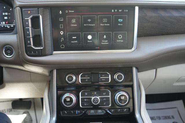 Used 2023 GMC Yukon XL Denali w/ Denali Reserve Package AWD/4WD image 28