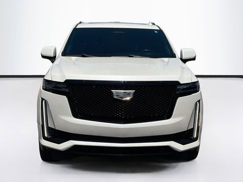 Used 2022 Cadillac Escalade Sport Platinum AWD/4WD image 2