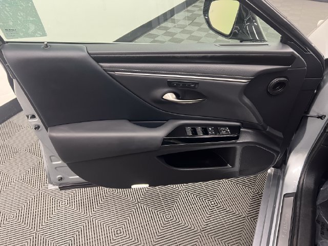 Certified 2025 Lexus ES 350 w/ Premium Package FWD image 9