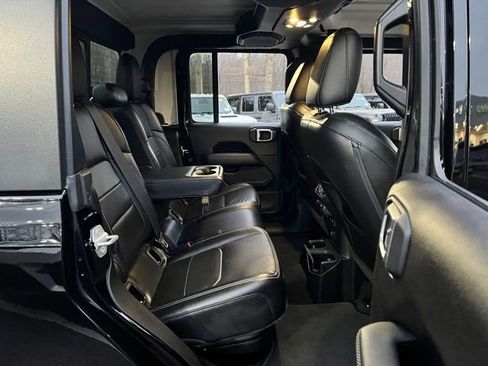 Used 2020 Jeep Gladiator Overland image 21