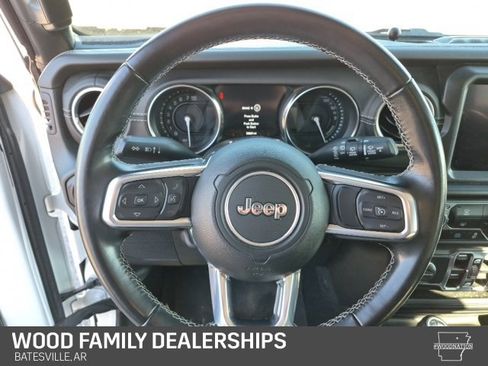 Used 2021 Jeep Wrangler Unlimited Sahara 4xe image 16