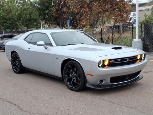 Used 2023 Dodge Challenger R/T w/ Plus Package RWD image 3