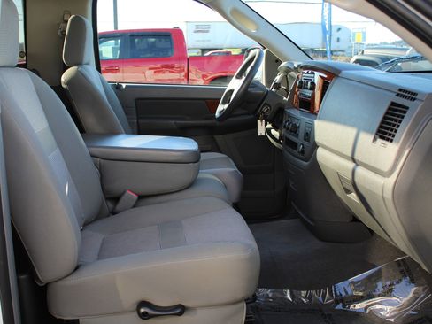 Used 2006 Dodge Ram 1500 Truck SLT image 19