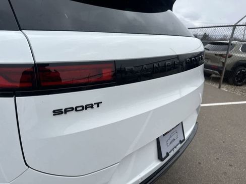 New 2026 Land Rover Range Rover Sport Dynamic SE AWD/4WD image 12