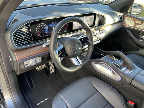 Certified 2025 Mercedes-Benz GLS 450 4MATIC image 21