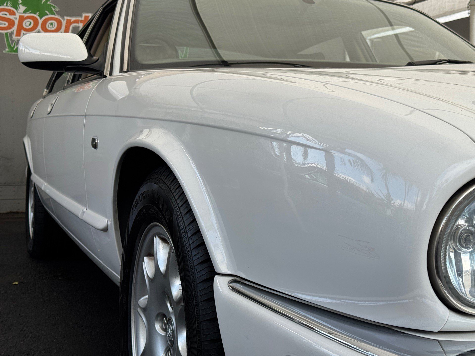 Used 2001 Jaguar XJ8 RWD image 50