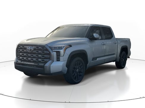 Used 2024 Toyota Tundra Platinum image 3