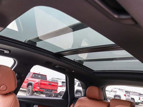 Used 2022 Audi Q5 2.0T Premium image 37