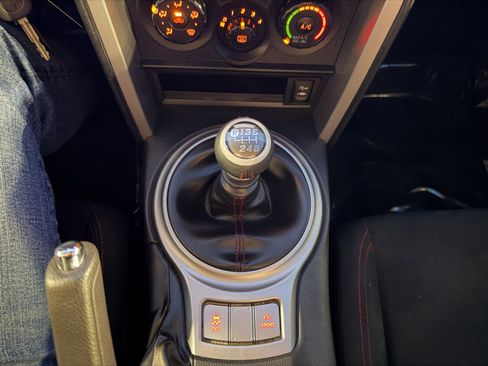 Used 2013 Scion FR-S image 22