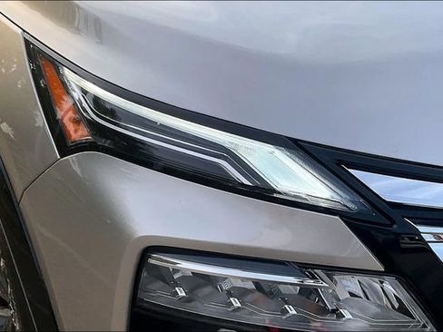 Certified 2025 Nissan Rogue Platinum AWD/4WD image 27