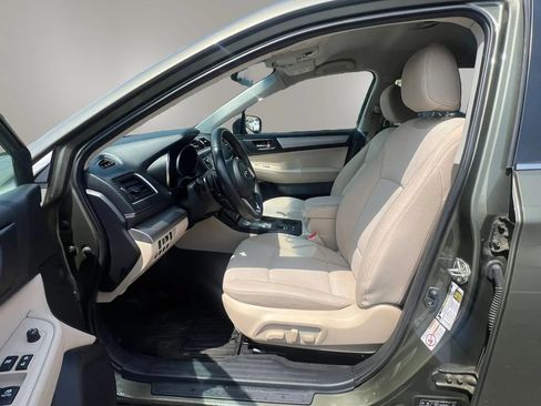 Used 2018 Subaru Outback 2.5i Premium AWD/4WD image 26