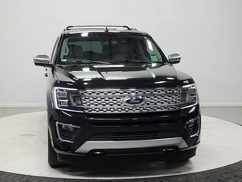 Used 2021 Ford Expedition Platinum image 2