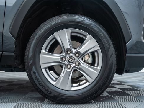 Certified 2025 Toyota RAV4 LE AWD/4WD image 18