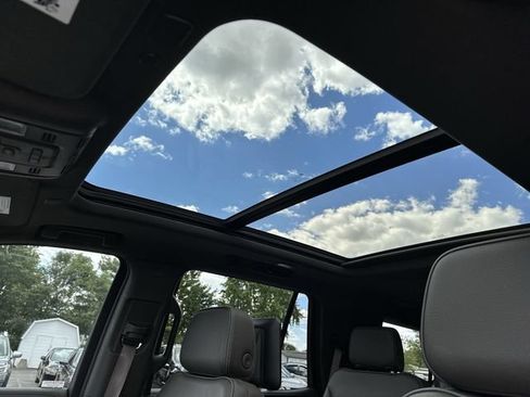 Used 2021 GMC Yukon Denali w/ Denali Premium Package RWD image 18