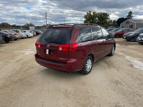 Used 2007 Toyota Sienna LE image 4