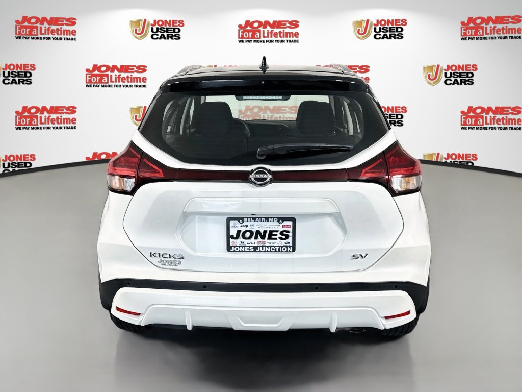 Used 2024 Nissan Kicks SV FWD image 14
