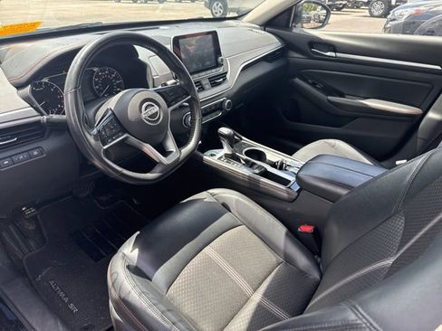 Used 2024 Nissan Altima 2.5 SR image 7