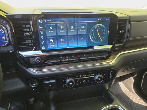 Used 2024 Chevrolet Silverado 1500 LT Trail Boss w/ Convenience Package II image 6