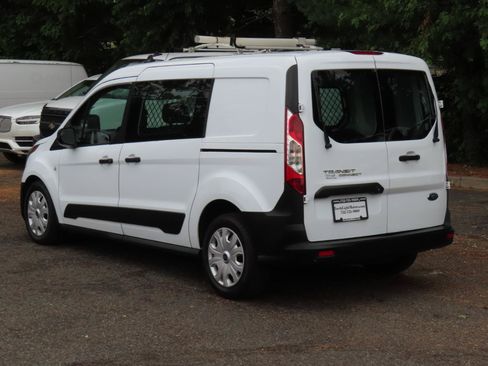 Used 2022 Ford Transit Connect XL FWD image 4