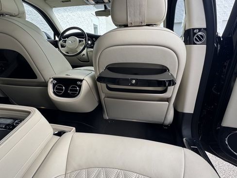 Used 2019 Bentley Mulsanne Speed image 22
