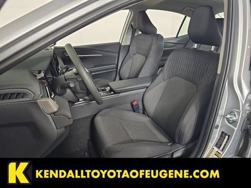 Used 2025 Toyota Camry LE FWD image 21