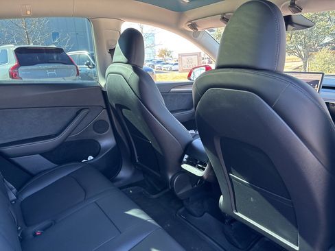 Used 2023 Tesla Model Y Long Range image 10