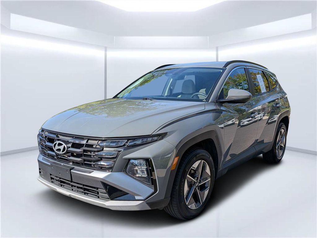 Certified 2025 Hyundai Tucson SEL AWD/4WD image 8