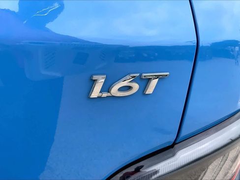 Used 2022 Hyundai Kona Limited FWD image 10