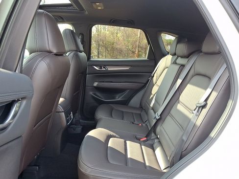 New 2025 MAZDA CX-5 Signature image 6