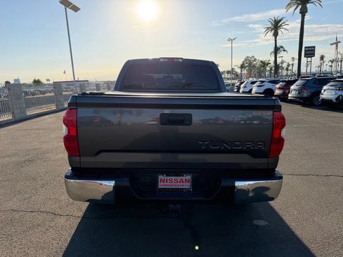 Used 2017 Toyota Tundra SR5 w/ Truck Exterior Package RWD image 5