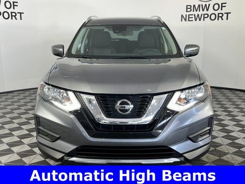 Used 2020 Nissan Rogue SV image 5