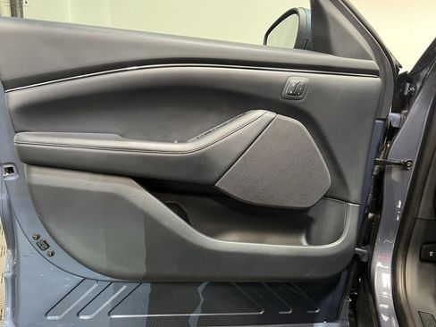 Used 2021 Ford Mustang Mach-E Select w/ Comfort/Technology Package image 13