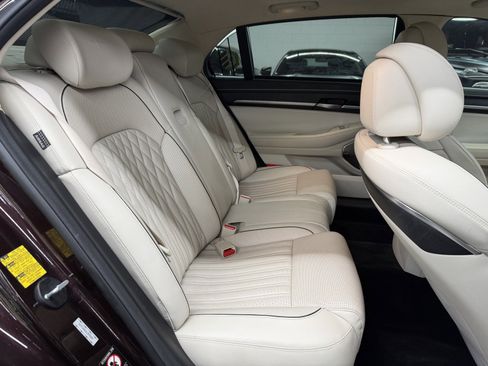 Used 2020 Genesis G90 3.3T Premium image 21