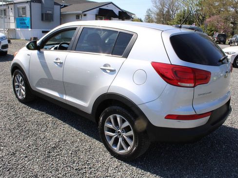 Used 2016 Kia Sportage LX AWD/4WD image 9