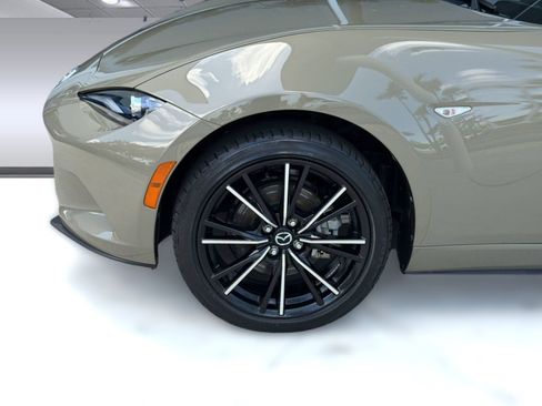 Used 2024 MAZDA MX-5 Miata Grand Touring w/ Weather Package RWD image 12