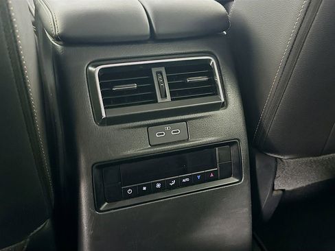 Certified 2024 MAZDA CX-90 3.3 Turbo w/ Preferred Plus AWD/4WD image 34