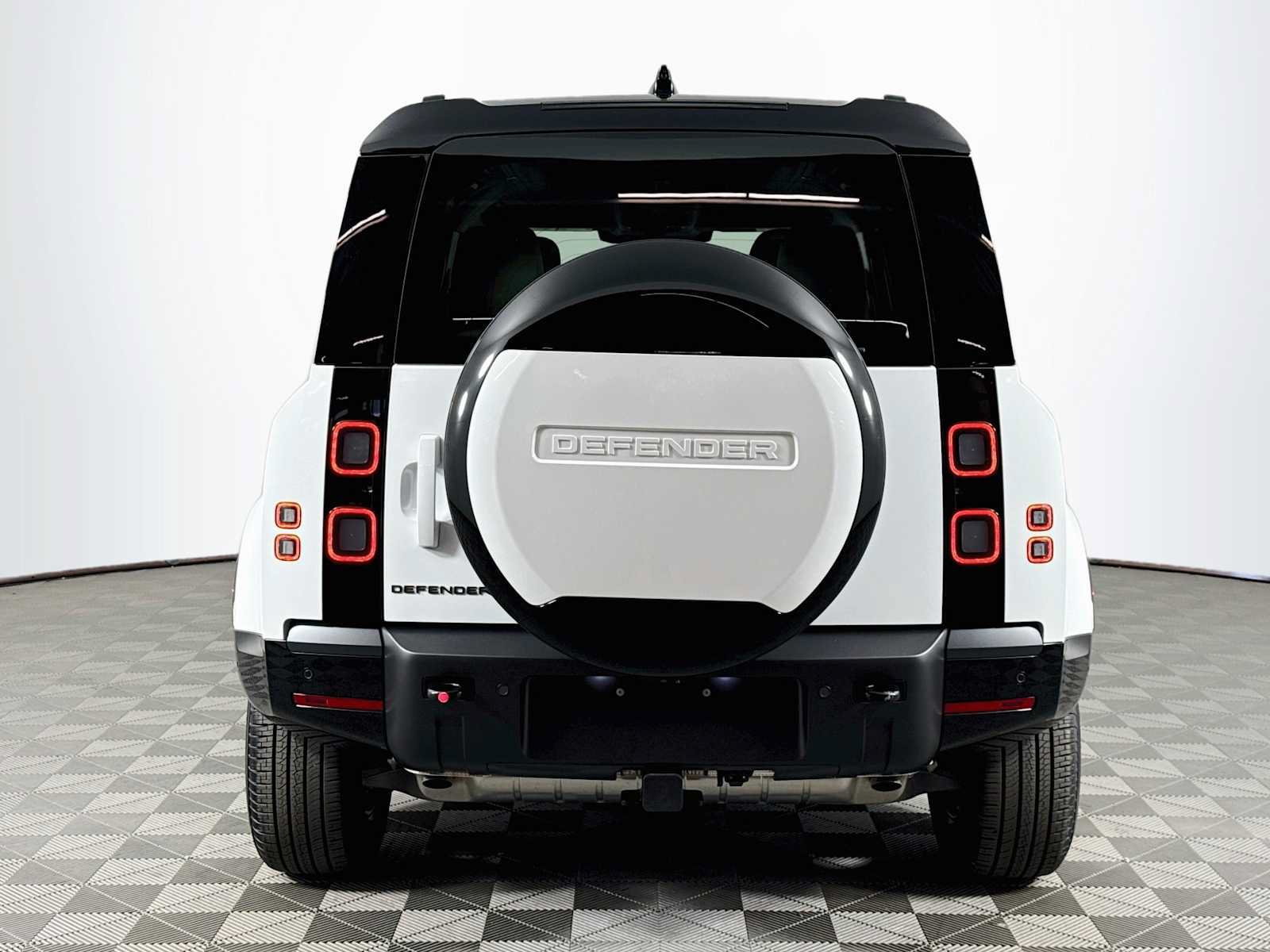 New 2026 Land Rover Defender 110 X-Dynamic SE AWD/4WD image 6