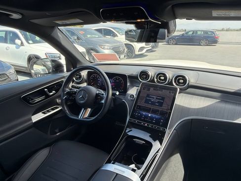 Certified 2024 Mercedes-Benz GLC 300 image 4