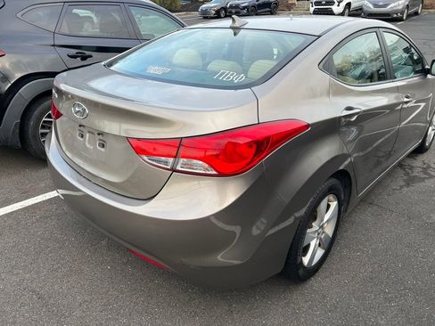 Used 2013 Hyundai Elantra GLS image 3