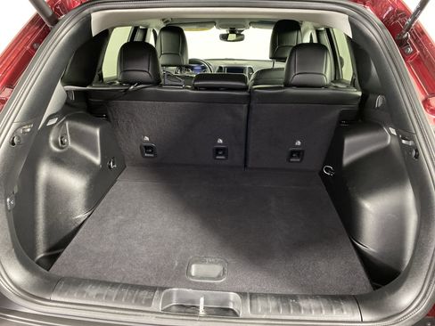 Used 2021 Jeep Cherokee Latitude Lux w/ Comfort/Convenience Group image 33