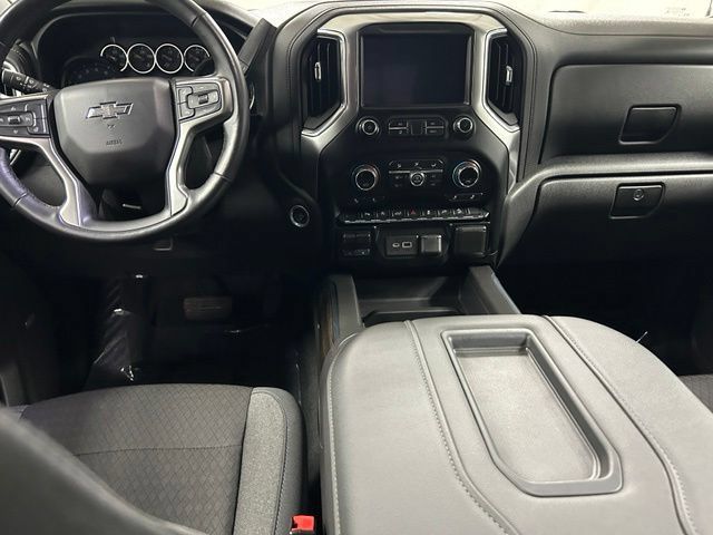 Used 2020 Chevrolet Silverado 1500 LT Trail Boss AWD/4WD image 15