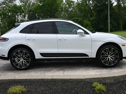 Used 2026 Porsche Macan AWD/4WD image 4