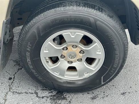 Used 2008 Toyota Tacoma PreRunner image 27