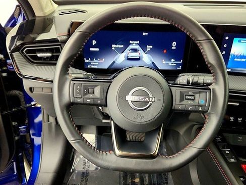 Used 2025 Nissan Kicks SR FWD image 15
