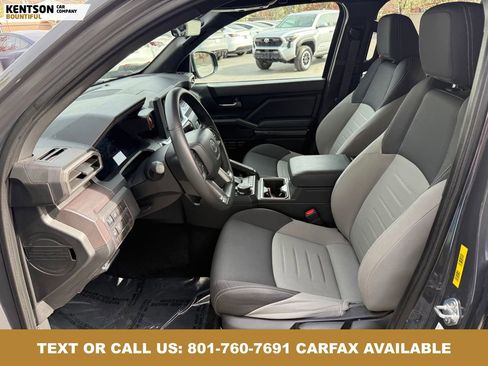 Used 2025 Toyota Tacoma 4x4 Double Cab image 28