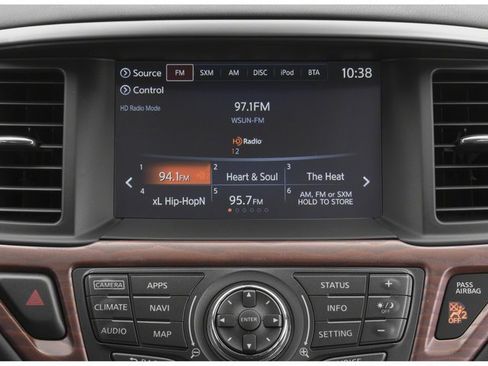 Used 2017 Nissan Pathfinder Platinum AWD/4WD image 14