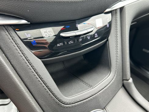 Used 2024 Cadillac XT5 Premium Luxury w/ Technology Package AWD/4WD image 22