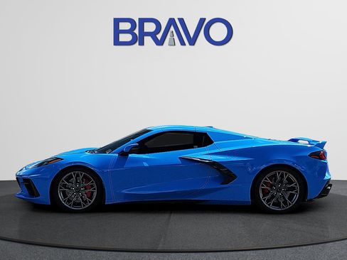Used 2023 Chevrolet Corvette Stingray Preferred Conv w/ Z51 Performance Package RWD image 2